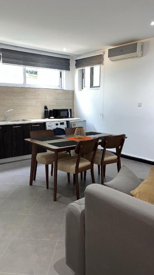 Nuben Court- Kumasi City Kültér fotó