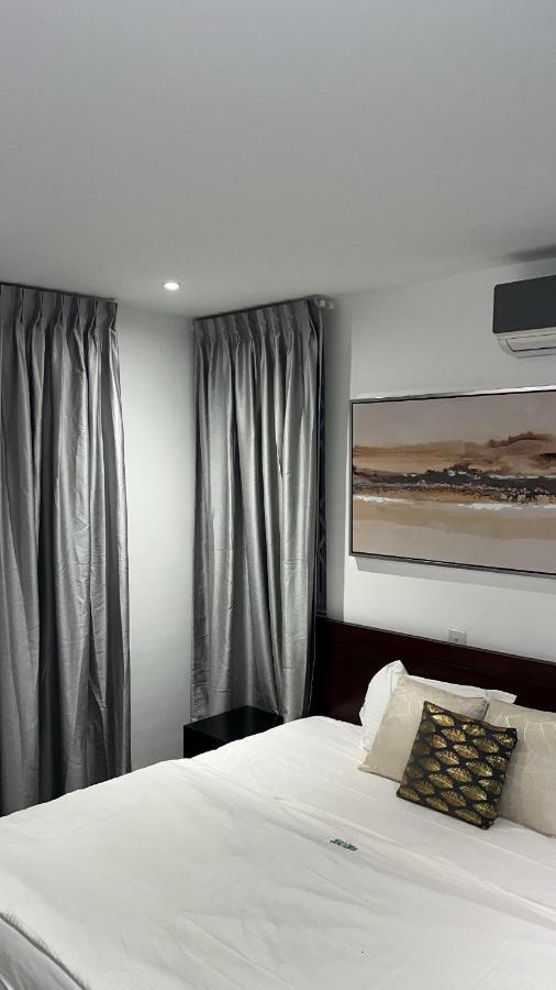 Nuben Court- Kumasi City Kültér fotó